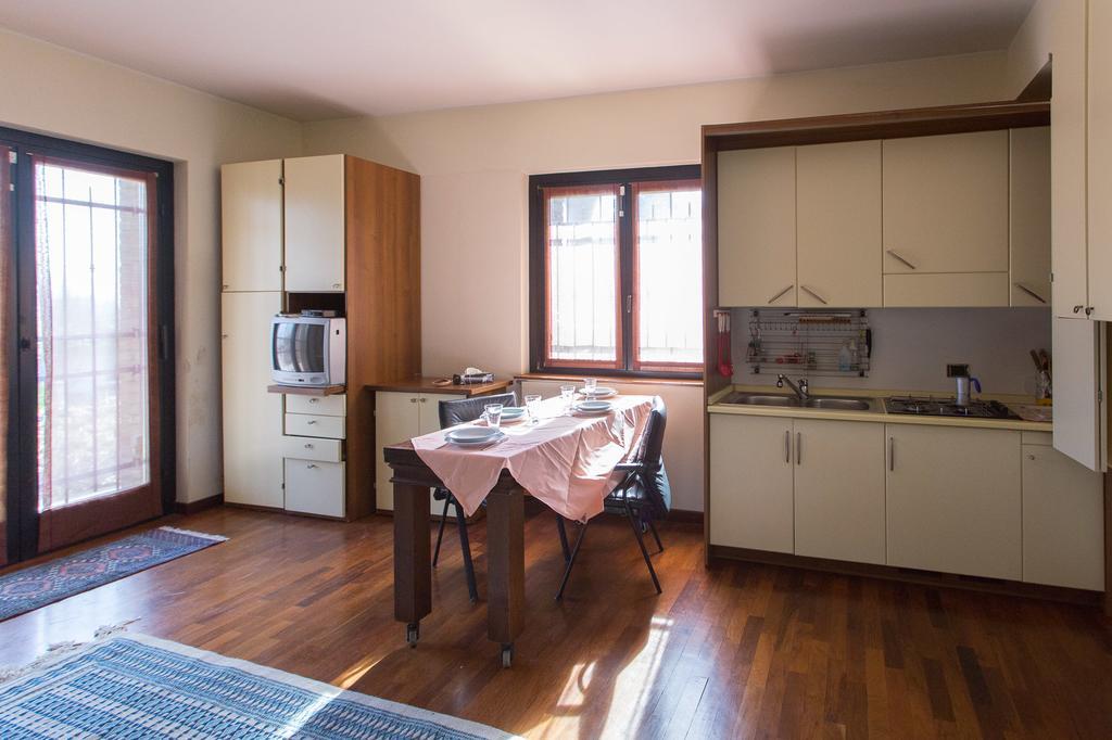 Villagramde Barlassina Chambre photo